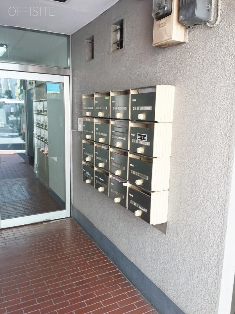 東冷ビル 郵便受け
