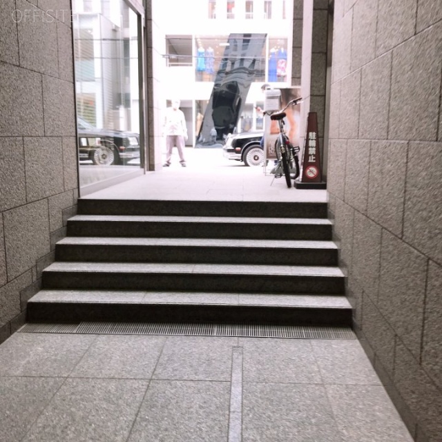 A-FLAG骨董通り エントランス