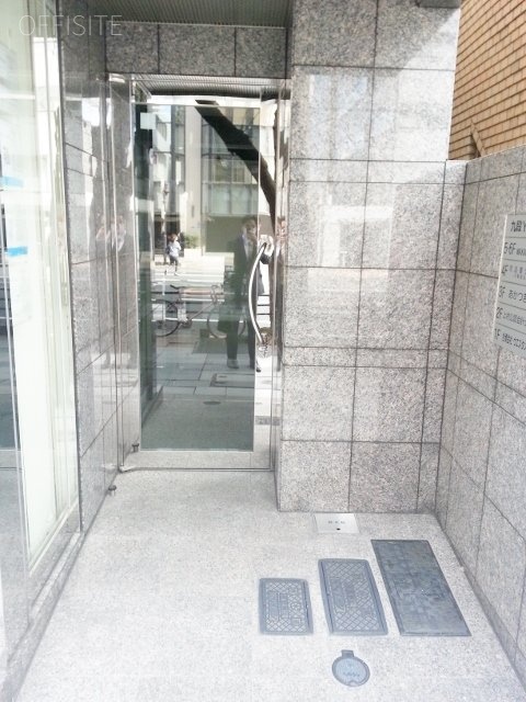 九段YMビル エントランス