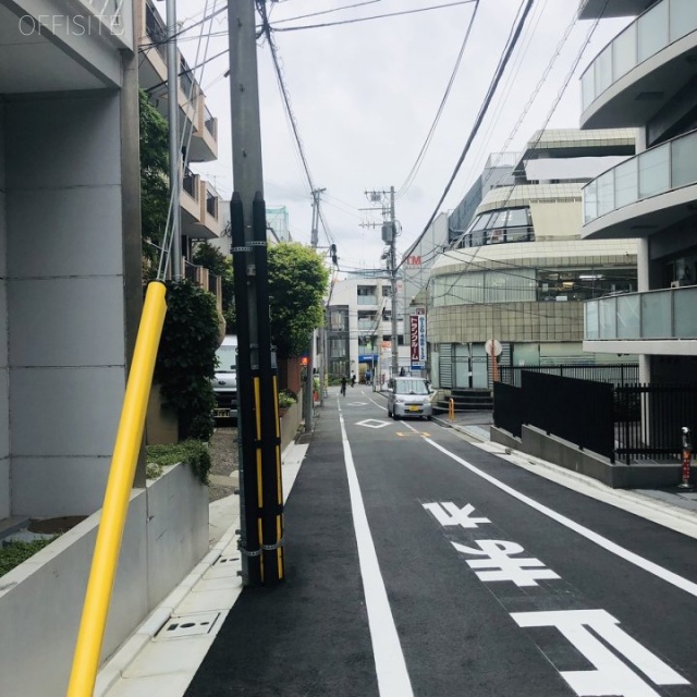 ビルトップ　前面道路