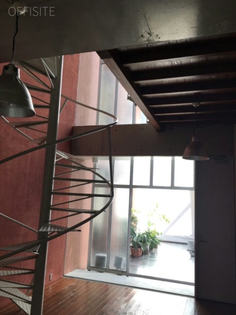 メトロサビル 室内