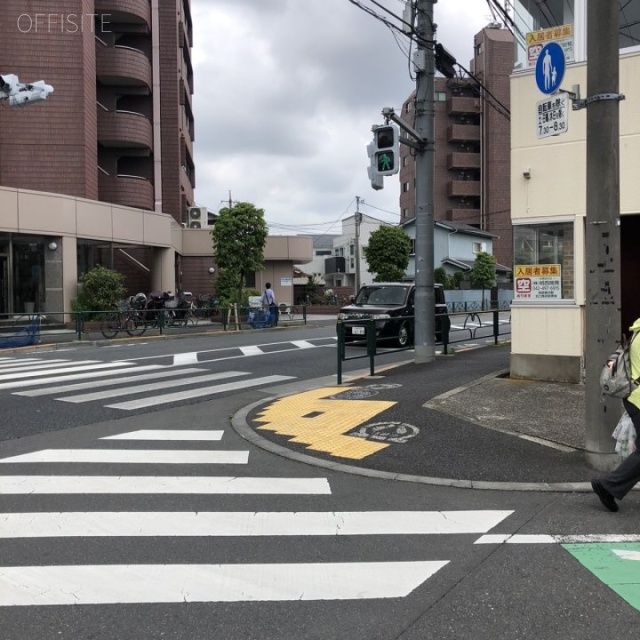 本橋ビル ビル前面道路