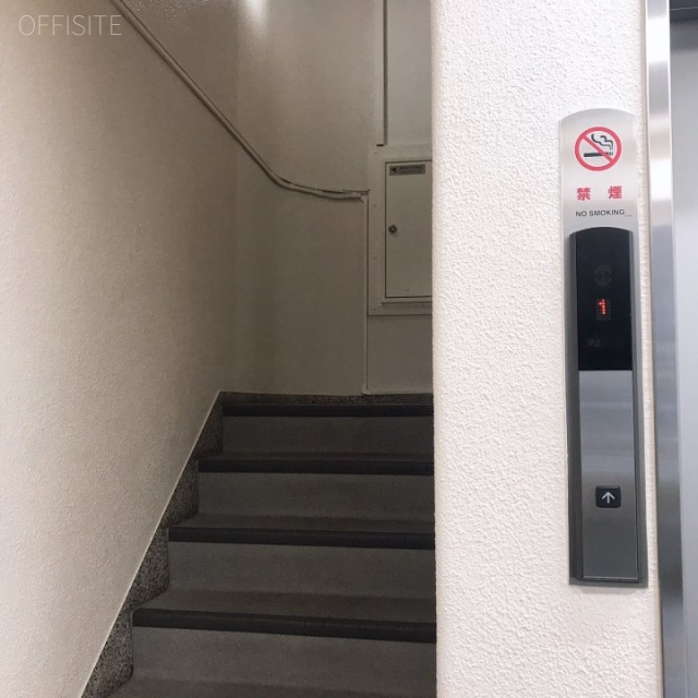 第二大久保ビル エントランス