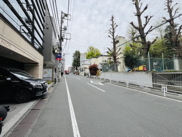 ジュニアー千駄ヶ谷　周辺