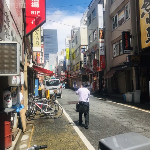 第2セイコービル ビル前面道路