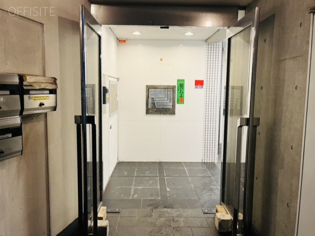 第二荒井ビル　エントランス