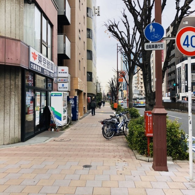 αNEXT大森海岸 ビル前面道路