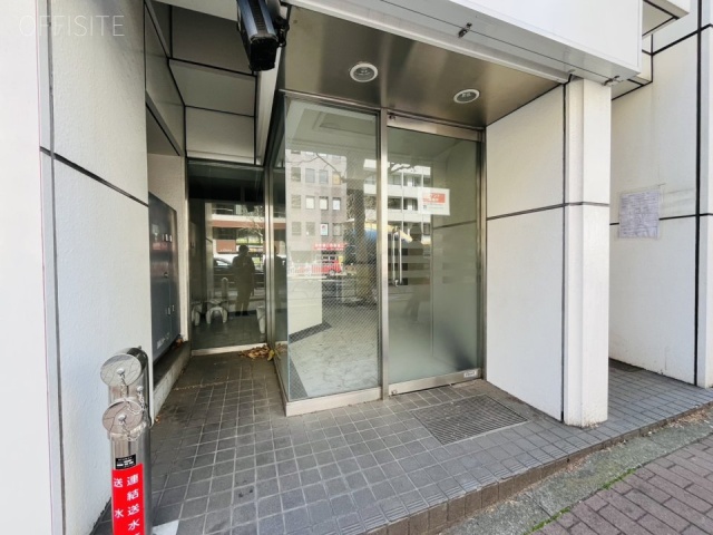 新橋アオヤギビル エントランス