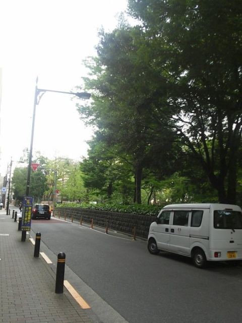 ハイパーク日本橋　ビル前面道路