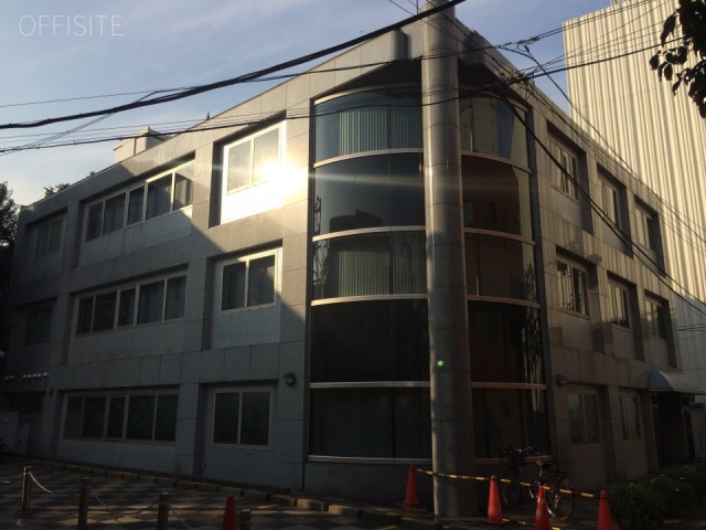 ネオカミニート神宮前ビル 外観