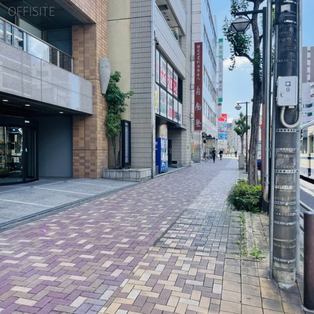 新名古屋ビル 前面歩道