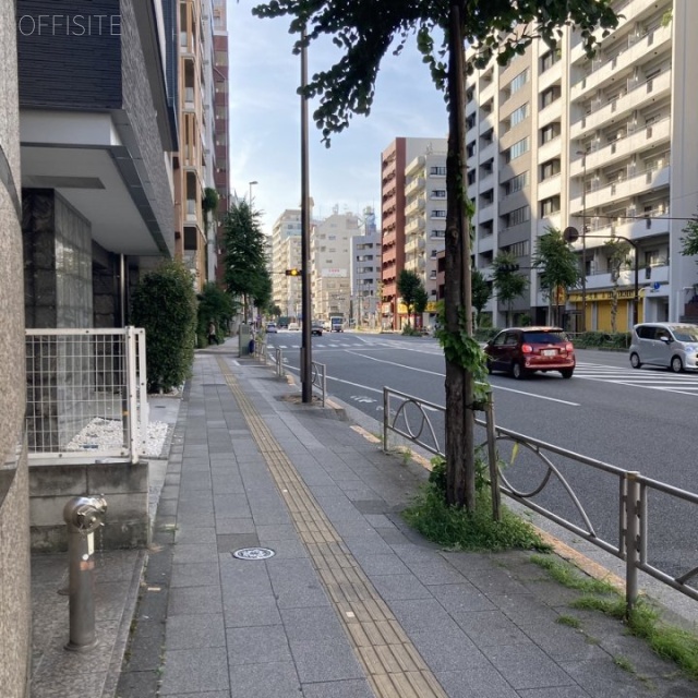 サンユースビル ビル前面道路