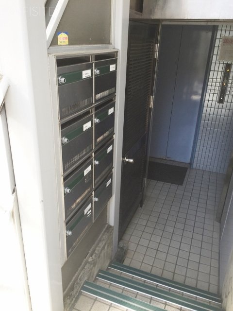 原宿こみやビル 郵便受け
