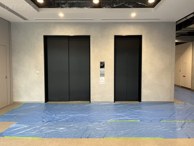 KOIL BASE エントランス