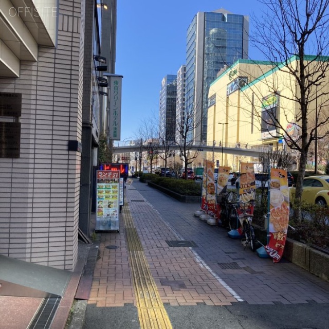 水道橋外堀通ビル ビル前面道路