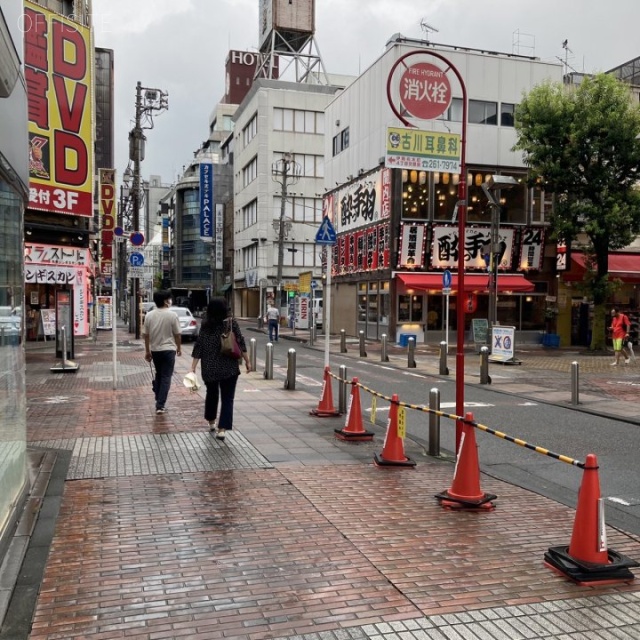 白牡丹(ハクボタン)ビル ビル前面道路