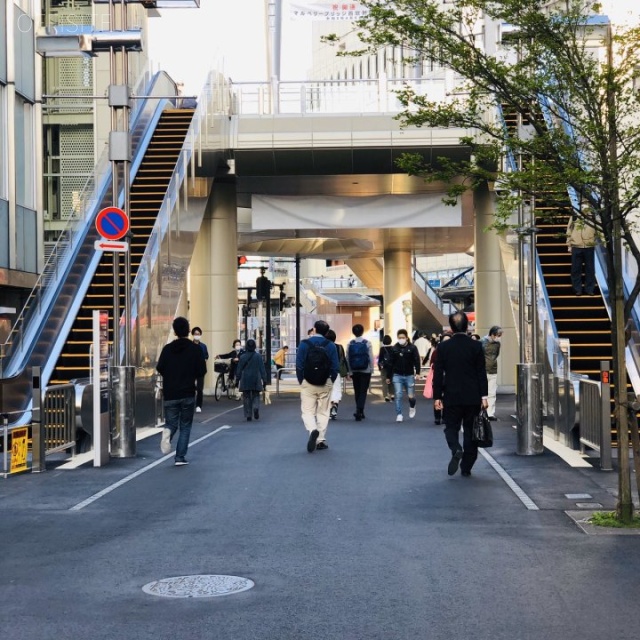 宮崎ビル ビル前面道路