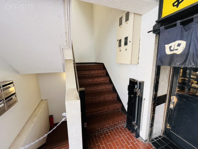 陽臨堂ビル　エントランス