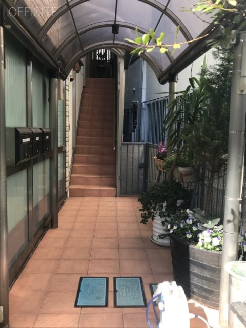 加藤ビル エントランス