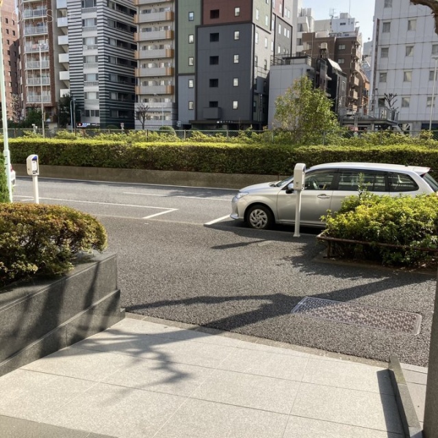 金鵄(キンシ)ビル ビル前面道路