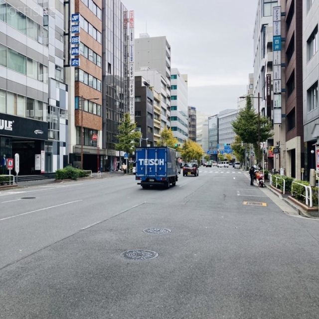 PMO内神田 ビル前面道路