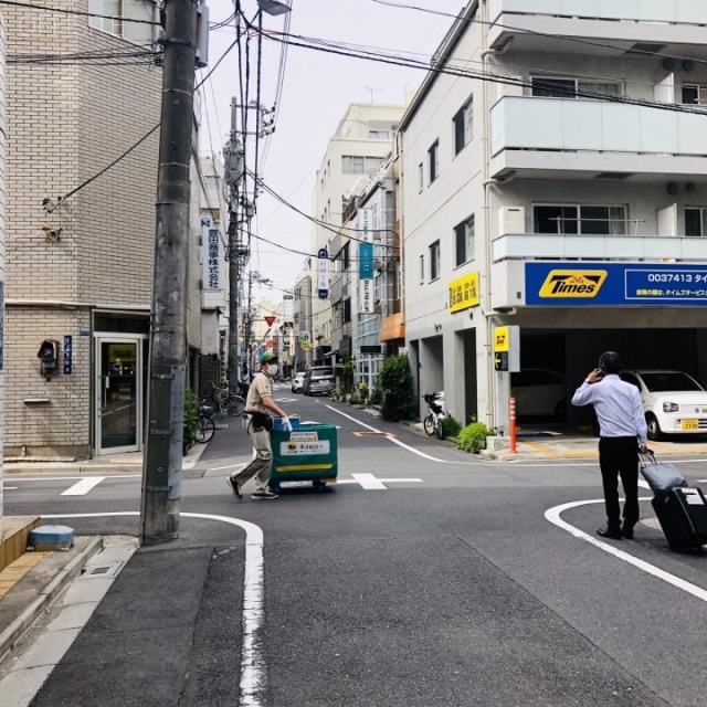 山栄第3ビル ビル前面道路