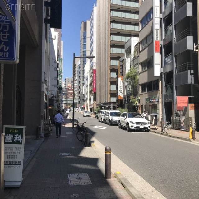 テラス銀座ビル ビル前面道路