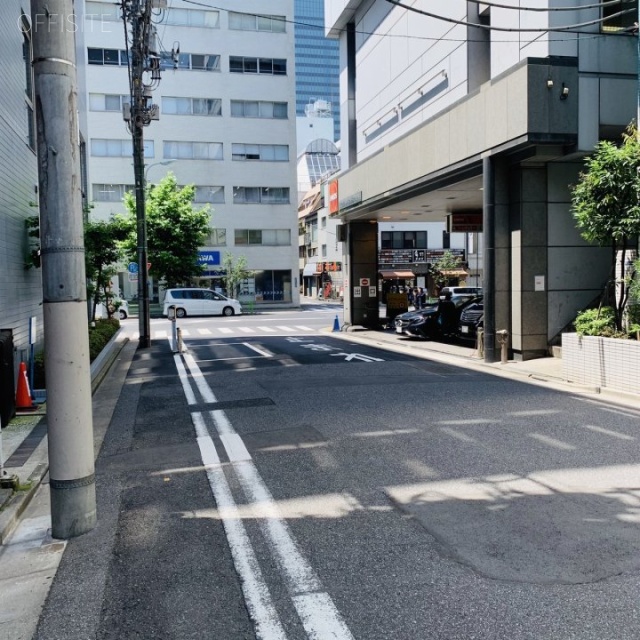 茅場町EKKビル ビル前面道路