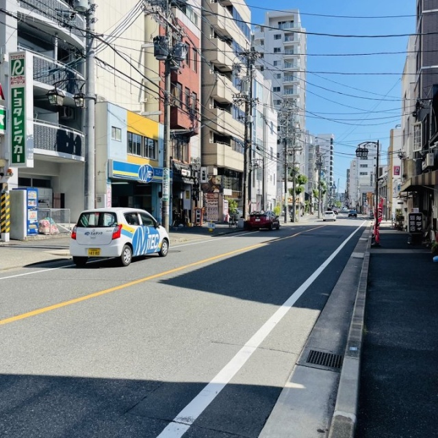 NPG Build. 前面の木挽町通