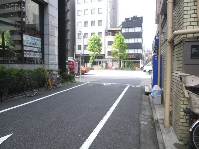 グレース中ノ橋ビル ビル前面道路