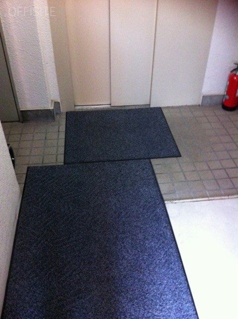 江畑ビル エントランス