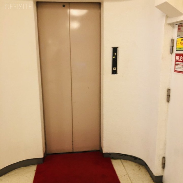 秀和南青山レジデンス エレベーター