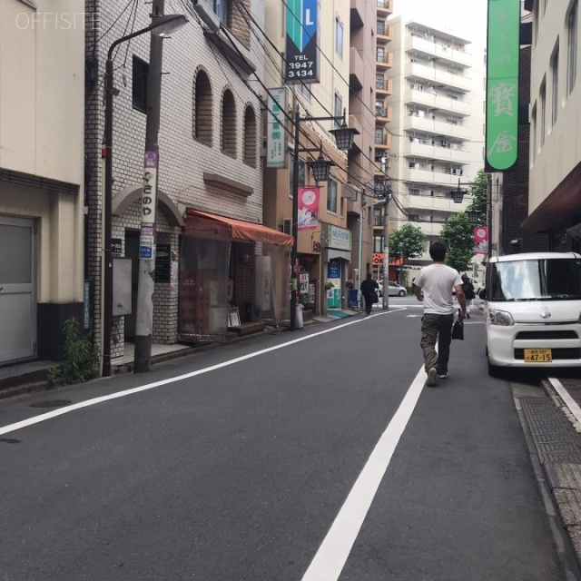 水野・林原ビル ビル前面道路