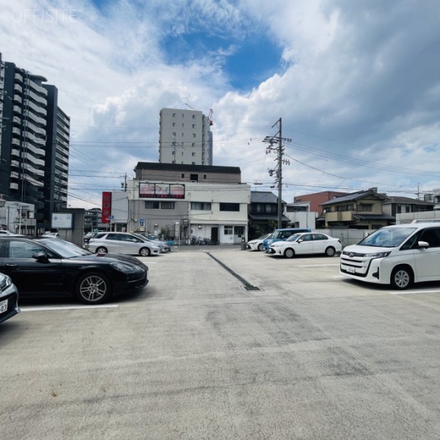 第一シロキビル 駐車場