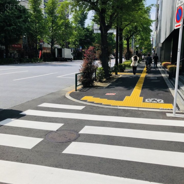 ミツワ神保町ビル ビル前面道路
