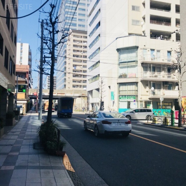 桂昇ビル ビル前面道路