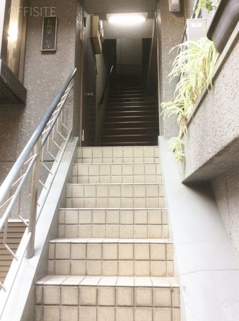 長坂第3ビル エントランス