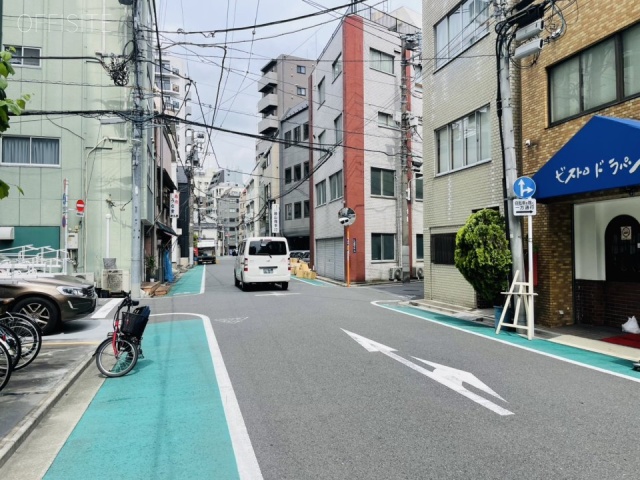 高木ビル　前面道路
