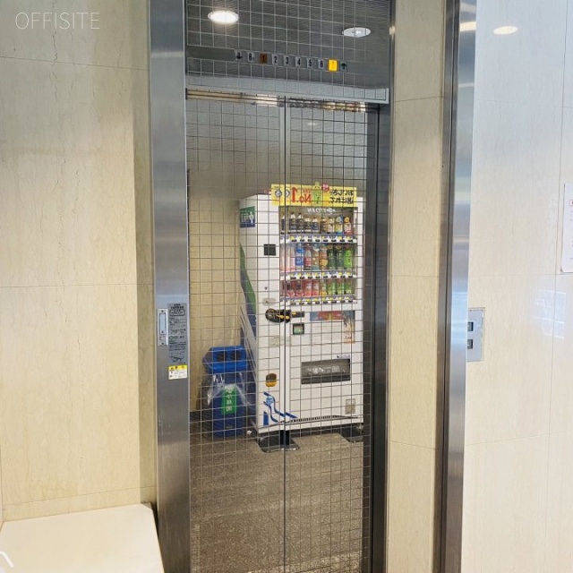 第一銀座ビル エントランス