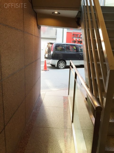 根本ビル 画像
