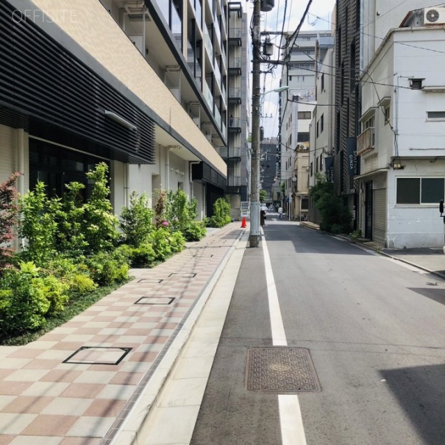 アトラス築地ビル ビル前面道路