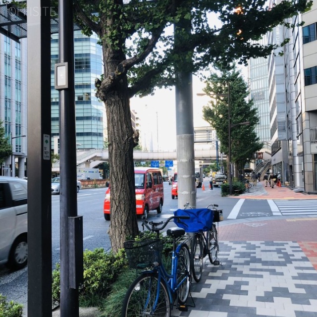 銀座原ビル ビル前面道路