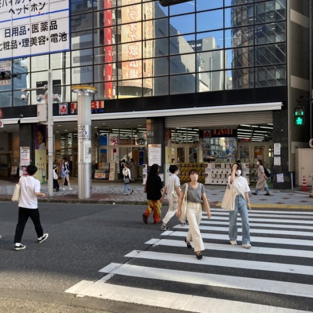 いちご渋谷文化村通りビル ビル前面道路