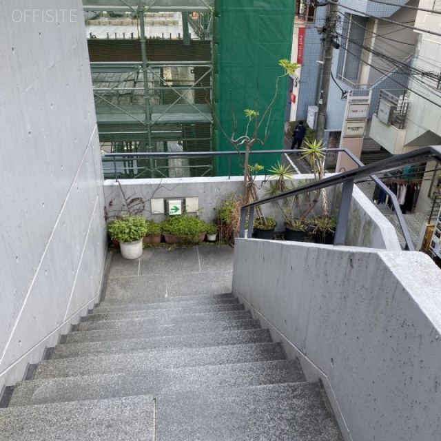 ANDOSビル 外観