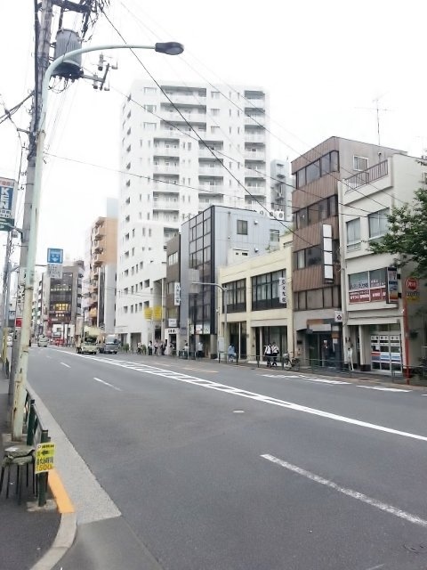 本郷春木町ビル ビル前面道路