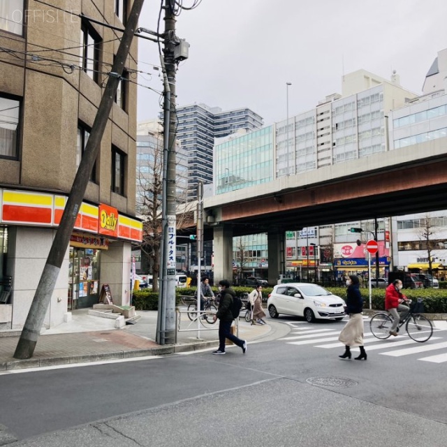 アーバンネット岩本町ビル ビル前面道路