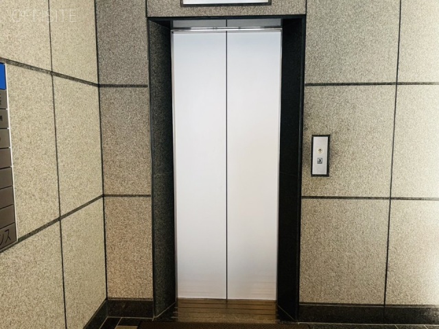 高松ビル エレベーター