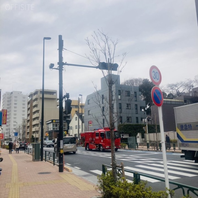 トレディパーチェ赤羽 前面道路