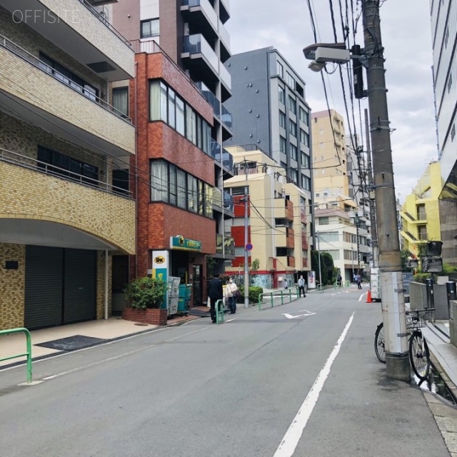 高木ビル 前面道路