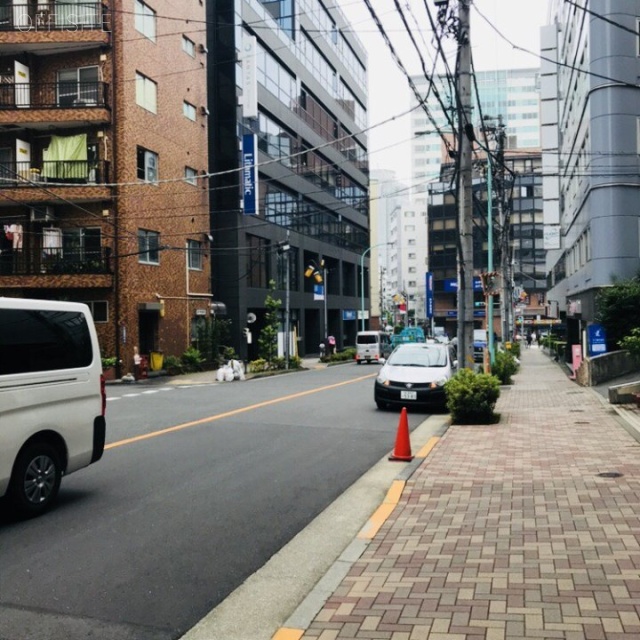 恵比寿ガーデン ビル前面道路